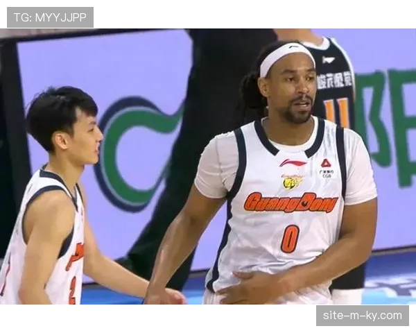 萨林杰梦游八投二中 广东内线外援状态堪忧