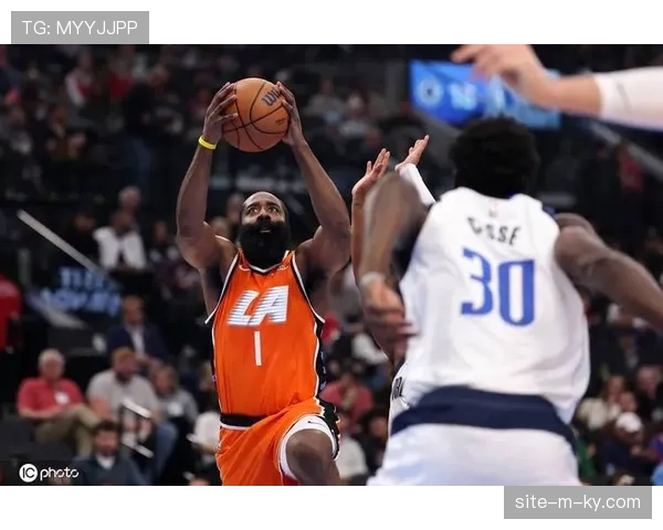 快船加时胜独行侠重返第八 伦纳德34分带队止四连败